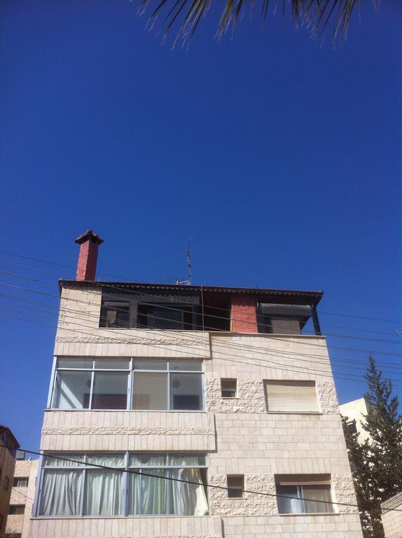 Mutaz Apartment Amman Exterior foto